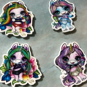 Set Of 4 Unicorn Girls Cover Minders/Refrigerator Magnets/Needle Minders