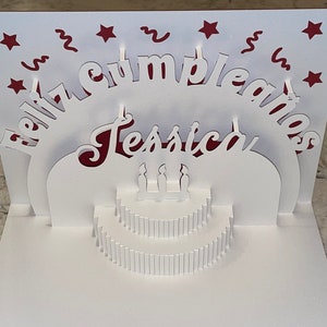 Cartão de bolo pop-up 3D personalizado para aniversário em espanhol - Feliz Cumpleaños. Pode ser personalizado para qualquer idioma de sua escolha/multilíngue