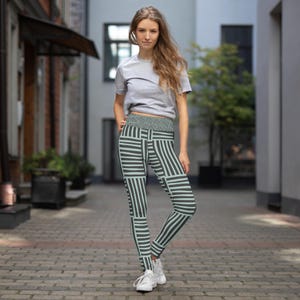 Yoga Leggings for women, geometric pattern