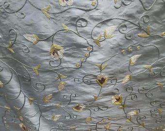 Tessuto di seta dupioni ricamato da designer - Fiore - Blu - 54&quot; di larghezza