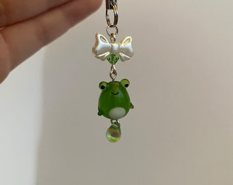 手作りのカエルビーズ携帯チャーム
