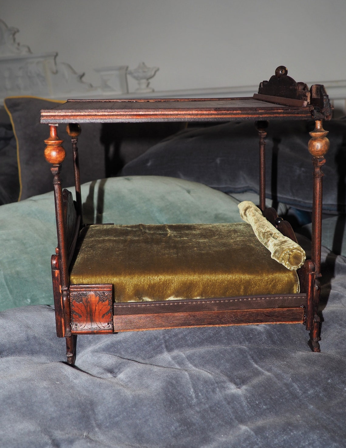 Dollhouse Bed Miniature Dolls House Four Poster Bed Handmade Etsy