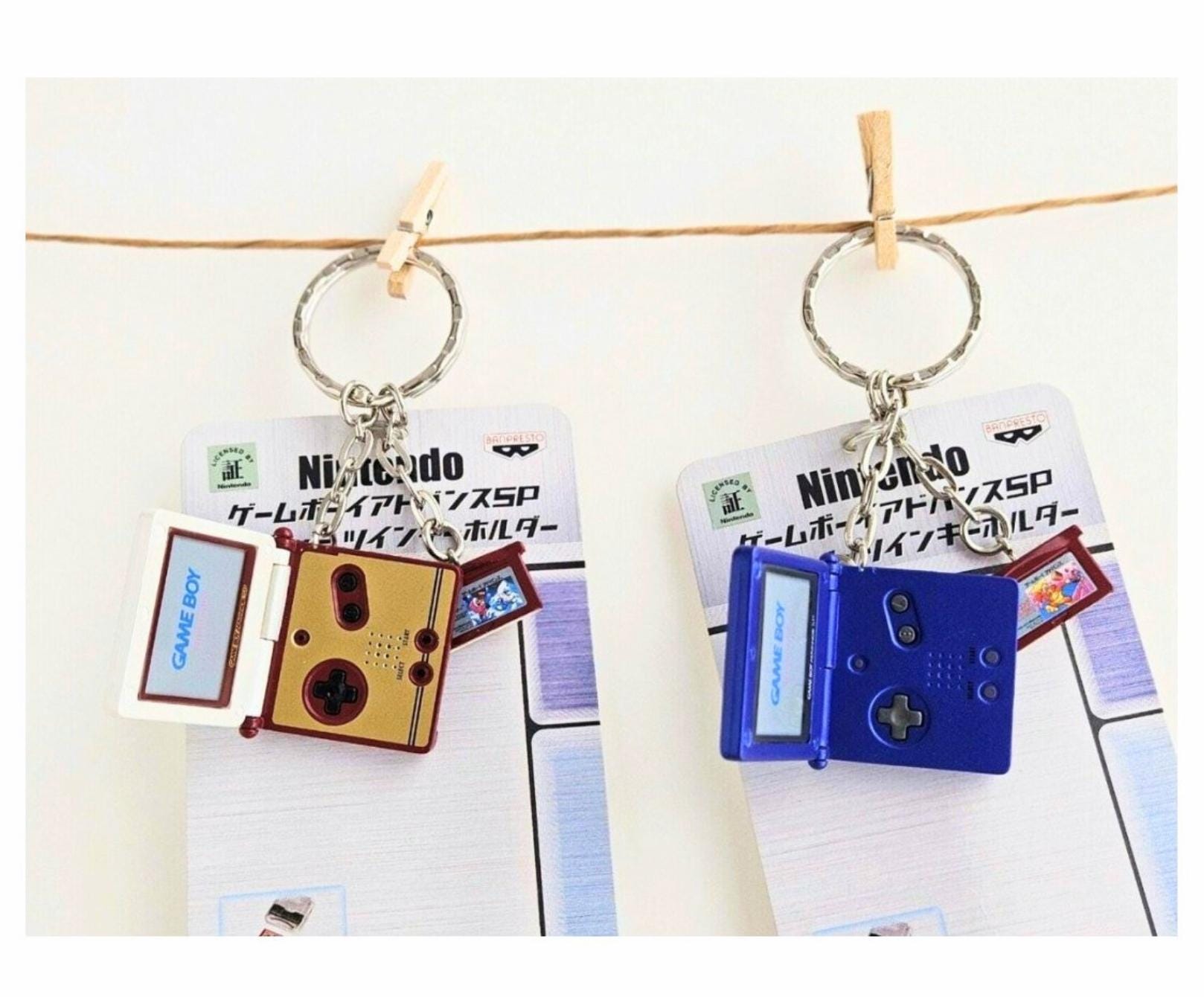 【レトロ】Nintendo GAMEBOYADVANCE SP キーホルダー Rare Nintendo GAME BOY Advance Miniature Metal Key-chain (non