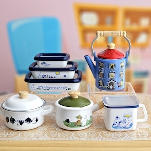 SALE 1/6 scale Fuji Enamel MOOMIN Dollhouse Miniature Cooking Tableware/ Kitchen utensils/ Pot/ Whistling kettle/ Storage container