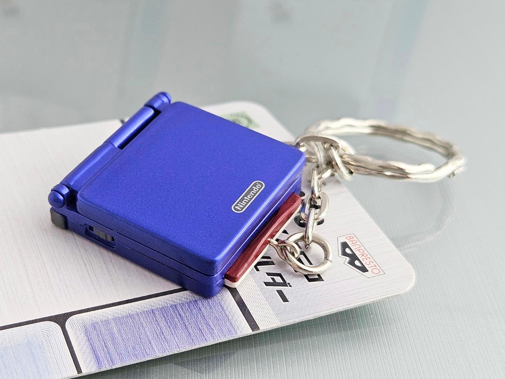 Rare Nintendo GAME BOY Advance Miniature Metal Key-chain (non