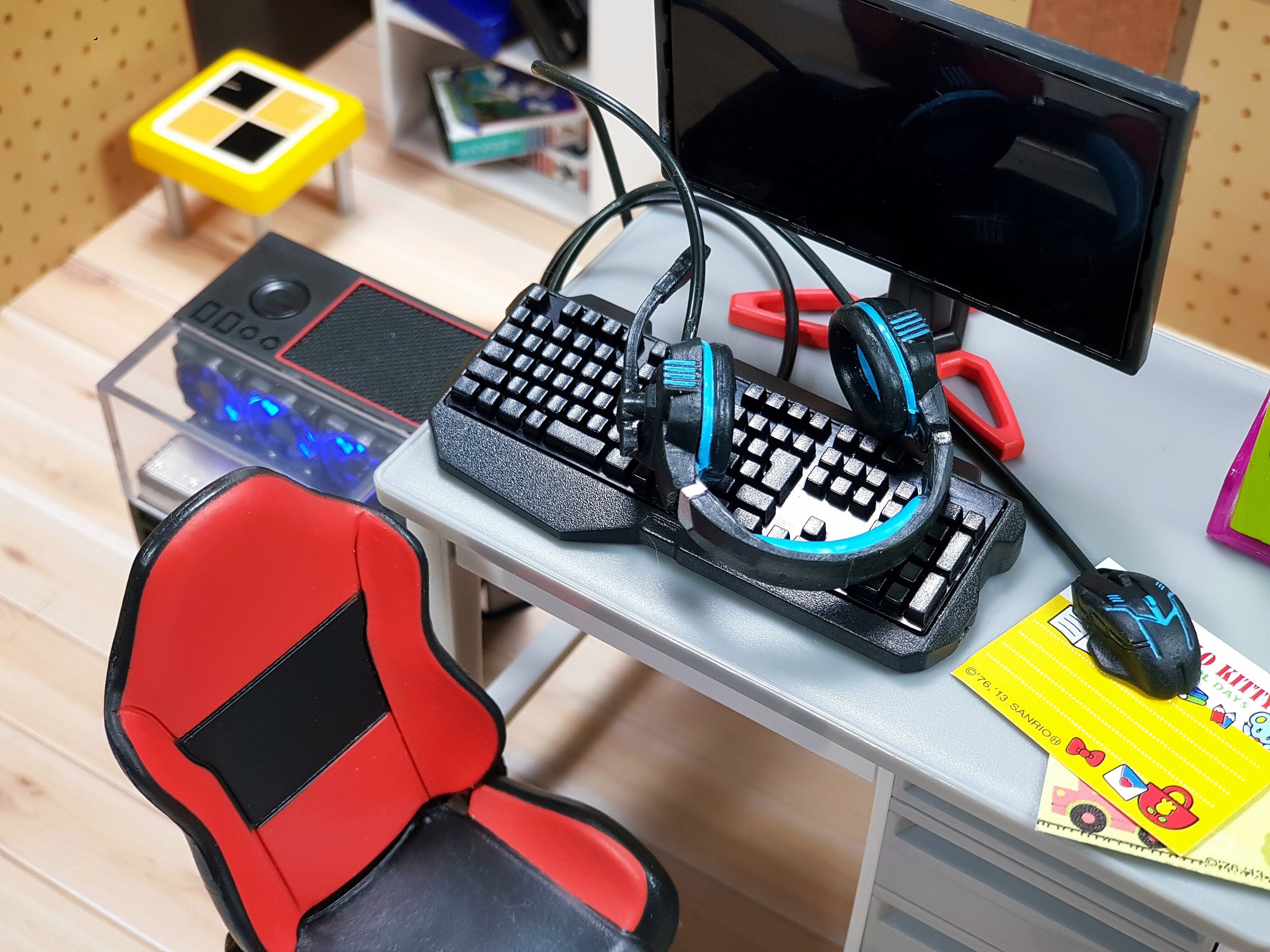 SUPVOX Miniature Furniture Playset Bureau Ordinateur Avec Souris Et