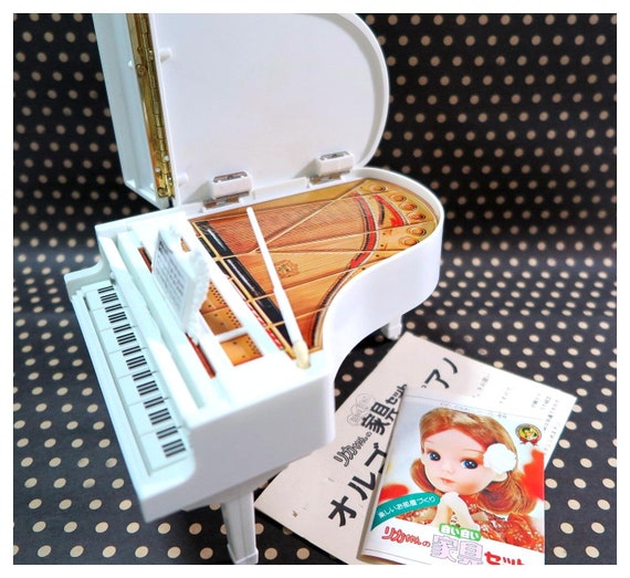 Blythe Barbie Dollhouse Miniature Vintage Music Piano set Takara