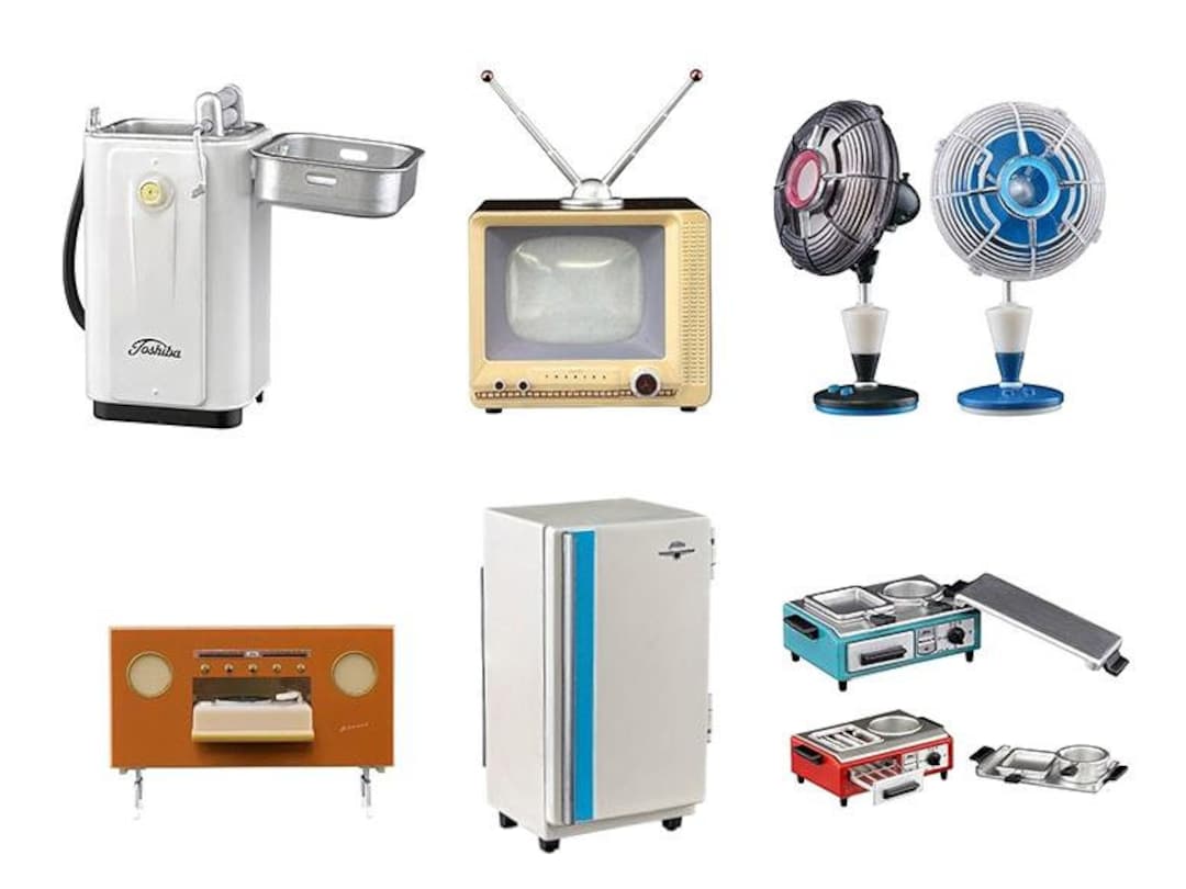 【引取限定】昭和レトロ　テレビ　扇風機　アイロン　その他セット　アンティーク 100年前の扇風機や90年前のラジオが今も現役！昭和にタイムスリップ
