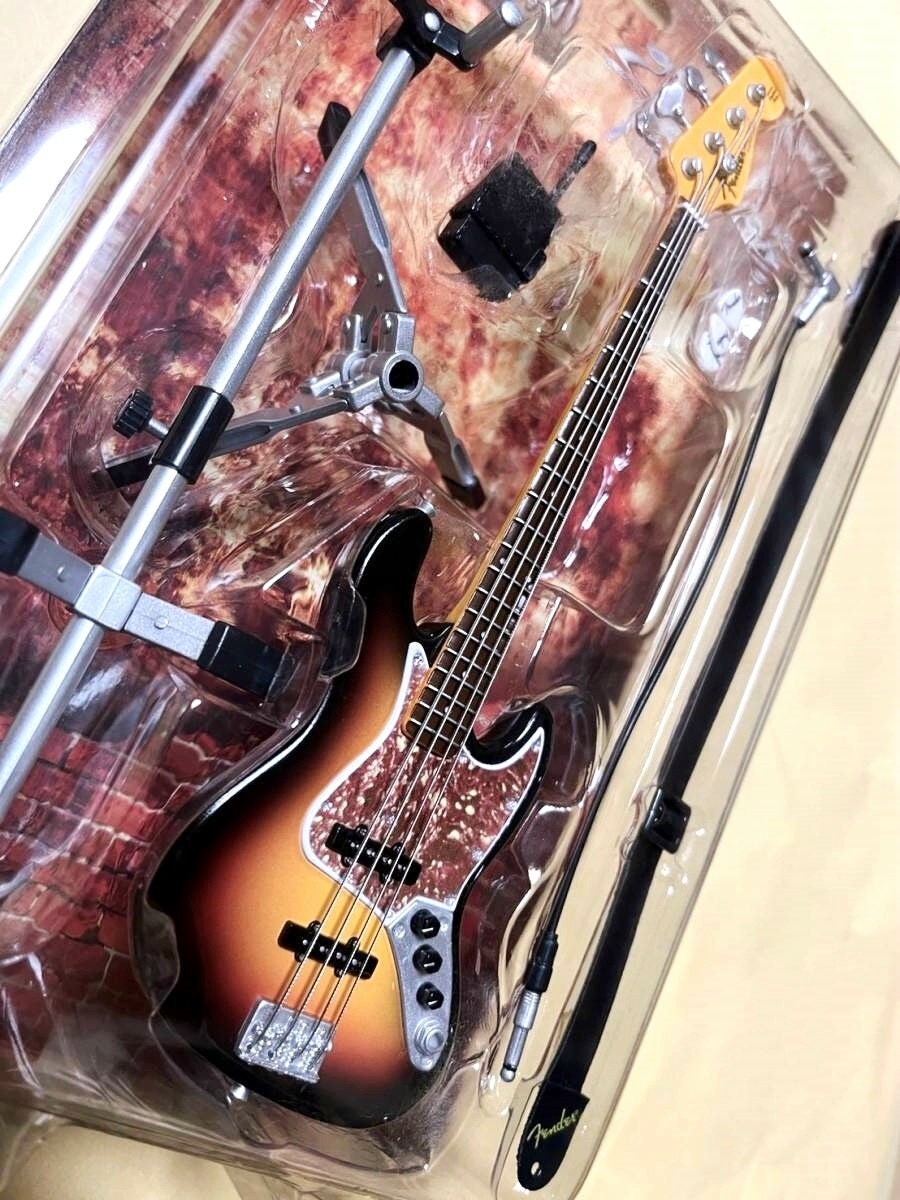 セール フェンダー ジャズベース (3T サンバースト) 「フェンダー