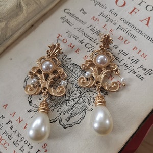 Earrings "Medici" 17th century Baroque Renaissance pearl