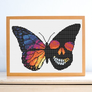 Butterfly Skeleton Cross Stitch Pattern | Skull Pattern | Animal Roud Embroidery PDF Pattern | Goth Cross Stitch Pattern | Easy Cross Stitch