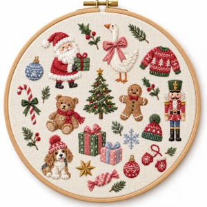 Può includere: Un telaio da ricamo circolare in legno contenente un tessuto color crema con vari motivi ricamati a tema natalizio, tra cui Babbo Natale, un'oca con un fiocco rosa, uno schiaccianoci, un orsacchiotto, un cucciolo, un albero, regali e decorazioni.