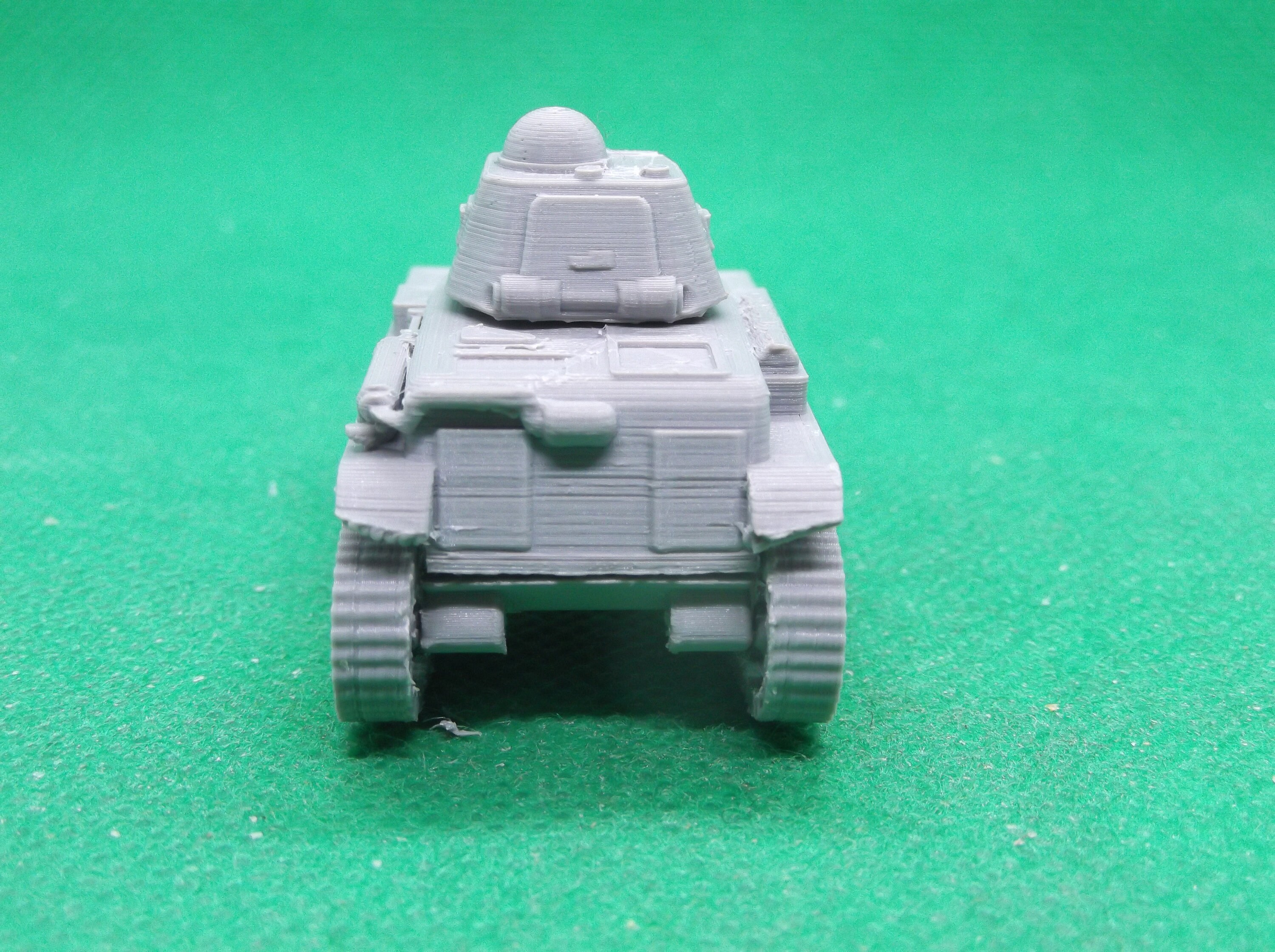 S-Model R35 Light Tank Early Version PS720180-1/72 main image 1