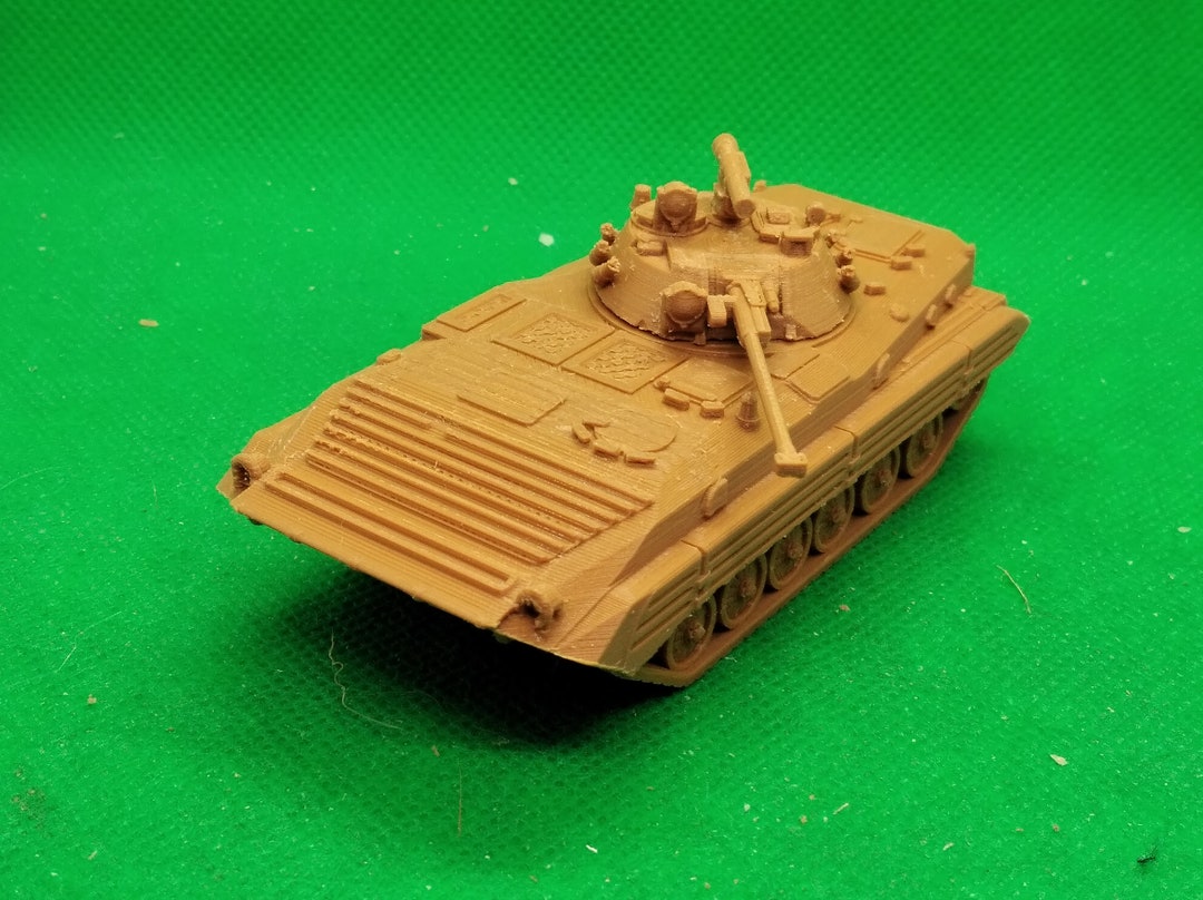 1/72 Scale Soviet BMP-2 Infantry Fighting Vehicle, Warsaw Pact, Soviet ...