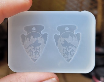 1 inch, arrowhead earring mold, arrowhead mold, artifact mold, Earring mold, wolf arrowhead earring mold, silicone mold, wolf mold