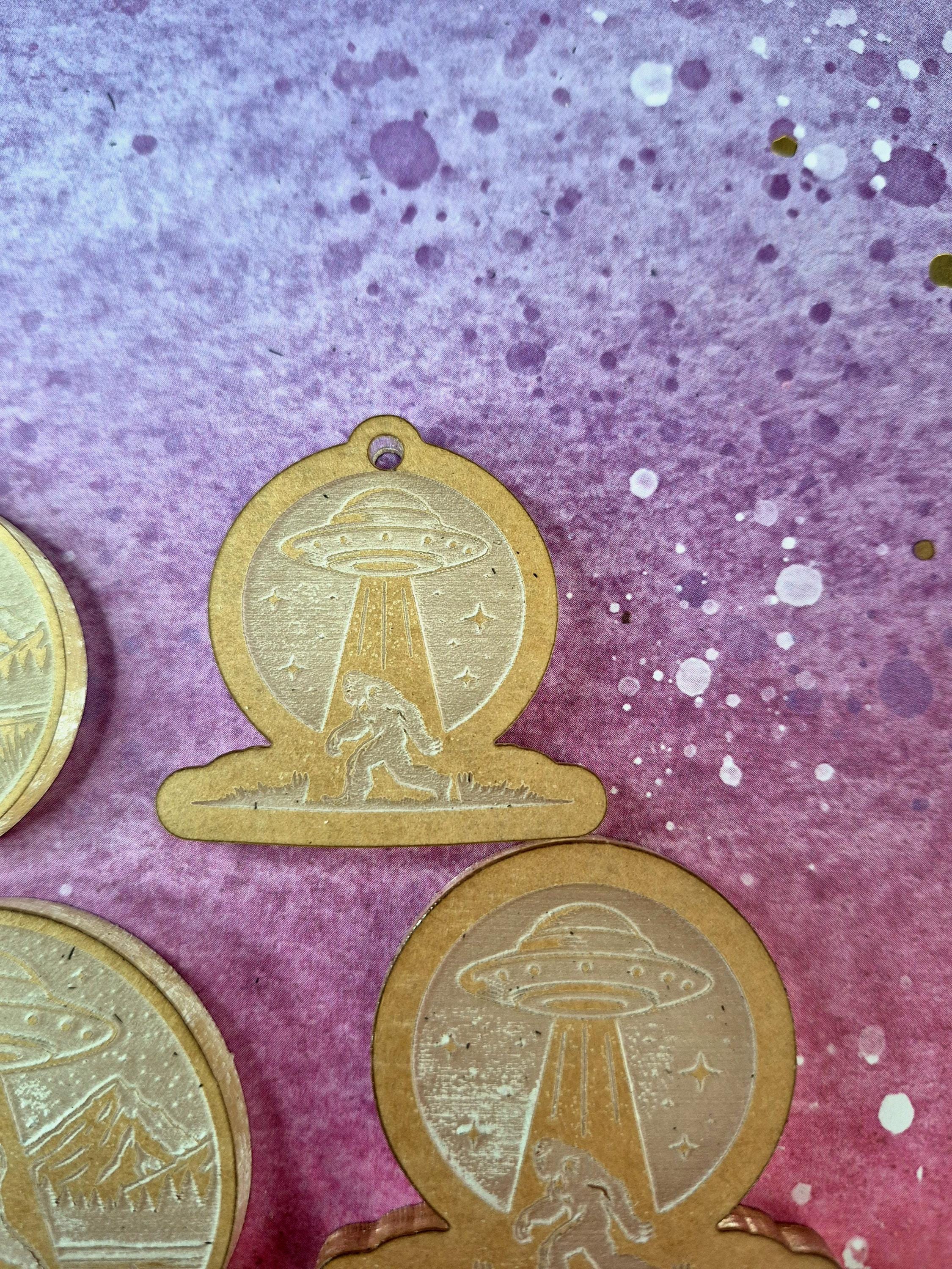 Alien Mold, Ufo Mold, Sasquatch Mold, Extraterrestrial Mold, Spaceship ...