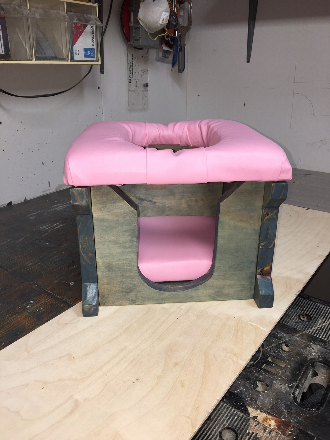 Queening Box With Headrest. - Etsy