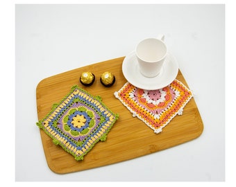 Ensemble de 4 sous-verres au crochet et dragon, 12 carrés colorés différents, joli tapis pour boire du café, cadeau de pendaison de crémaillère, décoration d'intérieur confortable