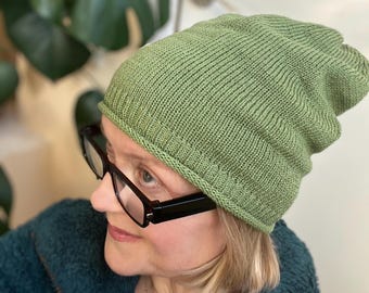 Handgjord sidenmössa: Hypoallergen stickad mössa