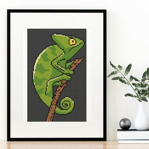 Chameleon Cross Stitch Pattern Cool Lizard Cute Reptile Nature Design 6 Colors