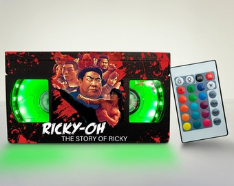 Lámpara VHS Riki-Oh: Decoración de película de terror retro con control remoto
