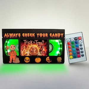 Lampe VHS rétro : Halloween film d&#39;horreur fait main