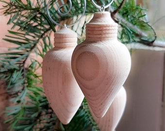Wood Turned Christmas Ornaments | Vintage Bulb-Shaped Tree Decoration | Natural Wooden Ornament | Customizable Holiday Decor | Set of 3 or 5