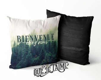 Cushion cover "Welcome home" with coniferous forest landscape - Nature décor - Reversible living room decoration - Gift made in Quebec