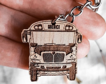 Christmas gift for bus driver - Natural wood keychain with the word THANK YOU - Personalized and unique gift made in Quebec