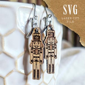 Brincos Quebra Nozes SVG | Arquivo SVG de arcos de Natal | Corte a Laser | Brincos quebra-nozes de férias de Natal