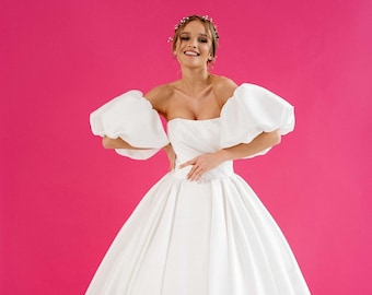 Mikado Ball Gown Wedding Dress – Off-the-Shoulder Elegance with a Bubble Skirt