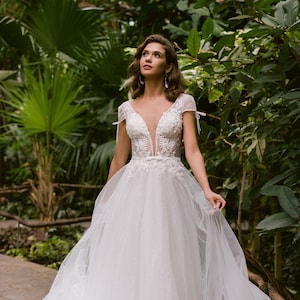 Beaded Lace Wedding Dress, Sparkly Wedding Dress, Wedding Gown Train, Backless Wedding Dress, Glitter Tulle Bridal Gown, Custom Wedding Gown