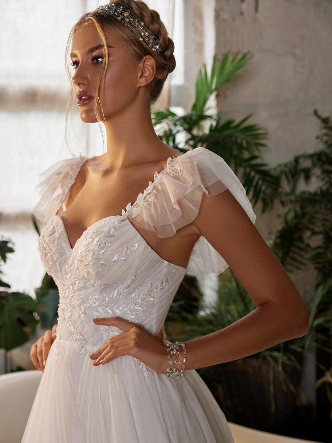A-line Tulle Wedding Dress, off Shoulders Wedding Dress A-line Tulle Wedding Dress, off Shoulders Wedding Dress