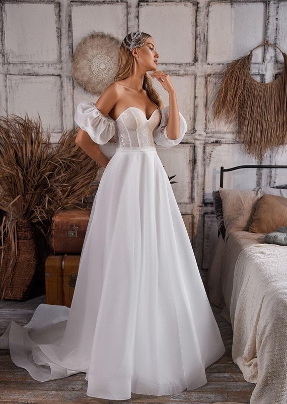 Handmade A-Line Organza Wedding Gown: Lace Corset, Detachable Boho Sleeves