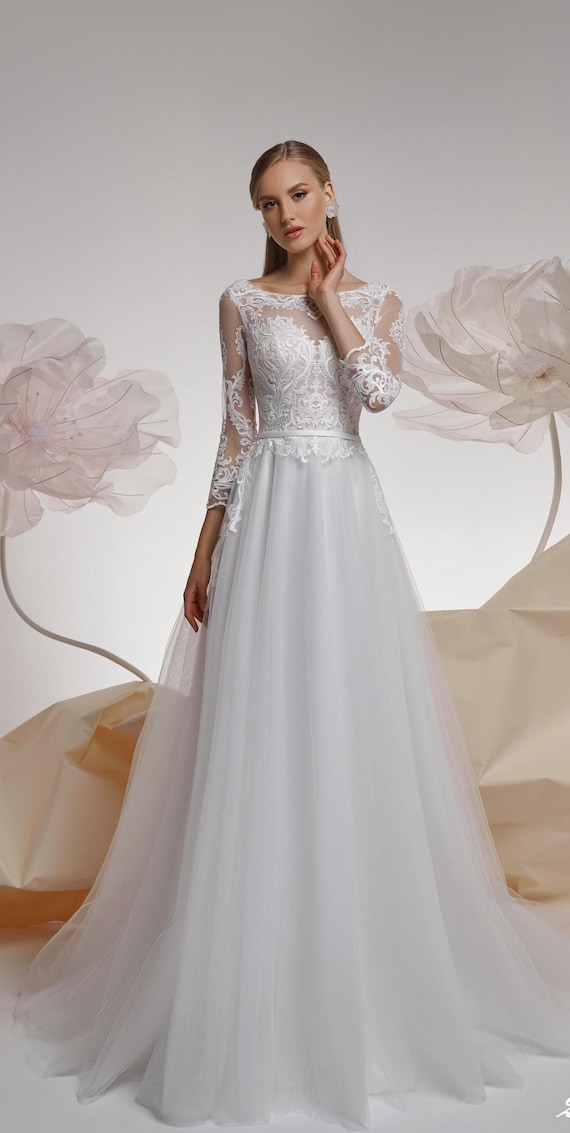 Lace Tulle Wedding Dress: A-Line Corset Bridal Gown