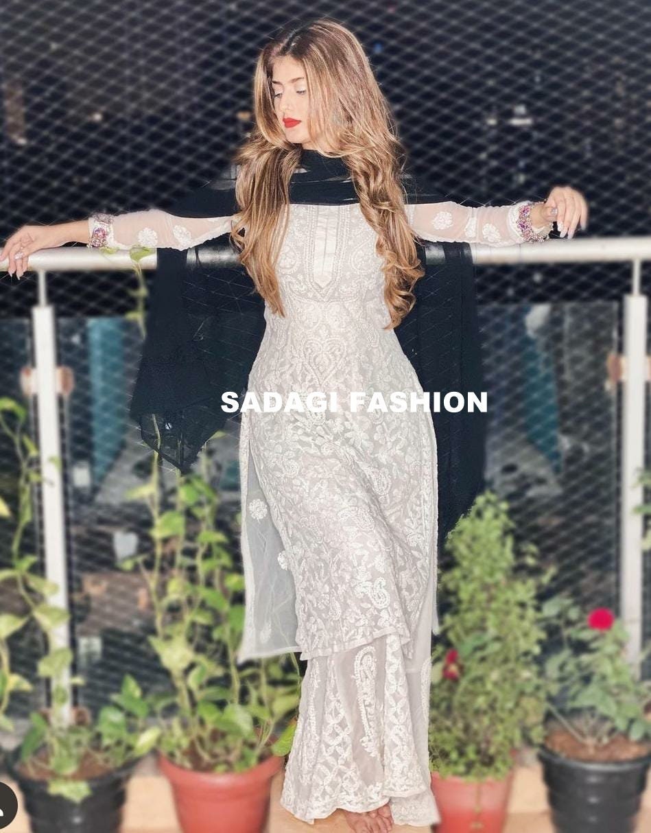 Arishfa Khan White Chikankari Suit FREE 