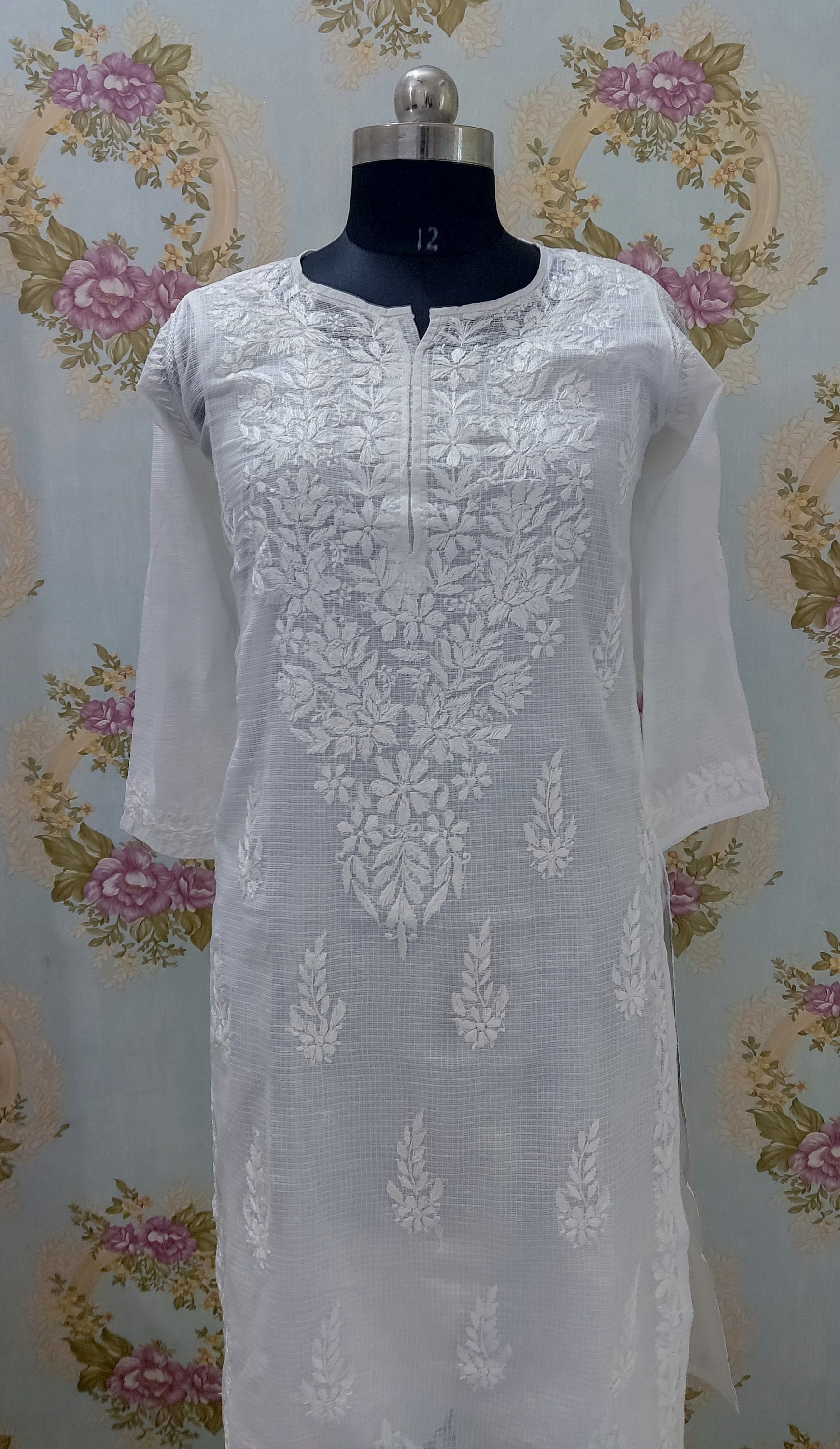 Georgette Lucknowi Short Kurti, Size: M at best price in Lucknow | ID:  27424558048