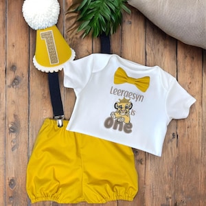 Disney Lion King Simba Mustard Yellow Boy&#39;s 1st Birthday Cake Smash  Party Outfit Handmade 12-18 dickie bow bloomers shorts hat UK