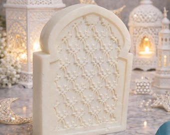 Mosque Oud Soy Wax Candle – Ramadan Eid Islamic Decor