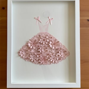 Restoration Hardware réplique 3D encadré en verre art mural plié en papier fleur robe de ballet 11 x 14 - chérie