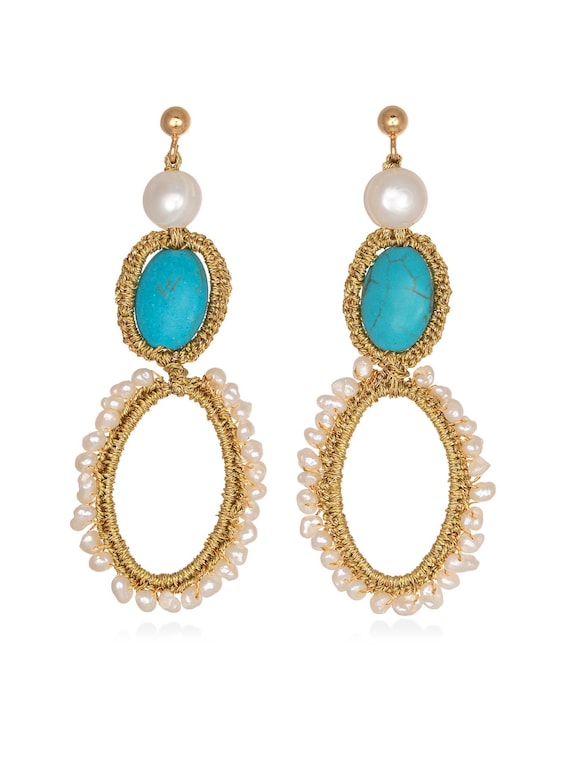 Penelope earrings (pene02)  Howlite, freshwater pearls, gold plated ear studs with silver base (925) and gold thread.