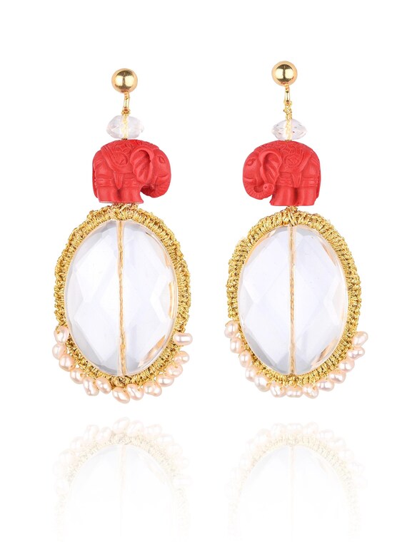 Semiramis Elephant(sem05) Quartz, cinnabar, freshwater pearls, gold plated ear studs with silver base (925) butterfly closure, gold thread.