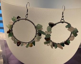 Chips- stone hoop earrings