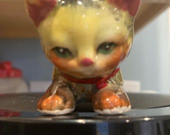Pounce - vintage porcelain kitten