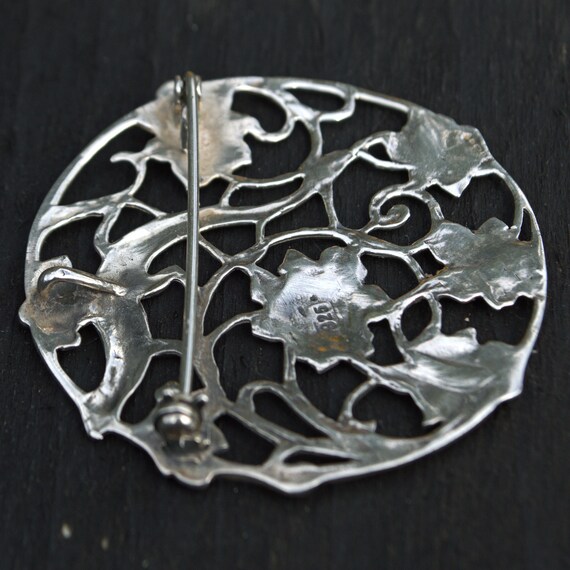 vintage silver lizard and leaves brooch or pendant - image 5