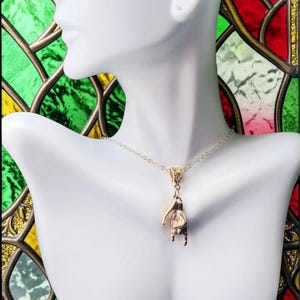 Gold Mano Cornuto and Cornicello necklace