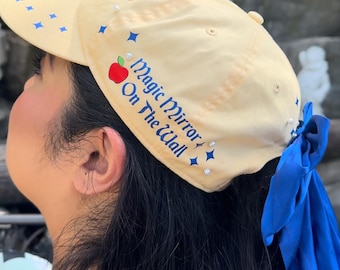 PRE ORDER! Processing time 2-3 weeks! Snowwhite inspired hat with removable/interchangable bow // Seven Dwarfs // Princess // Pearl details