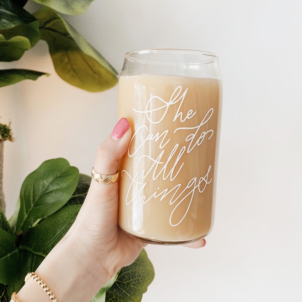 Elle peut faire tout ce qui concerne le verre de canette de bière, verre à boire de calligraphie de 16 oz, Philippiens 4: 13, verre de café glacé