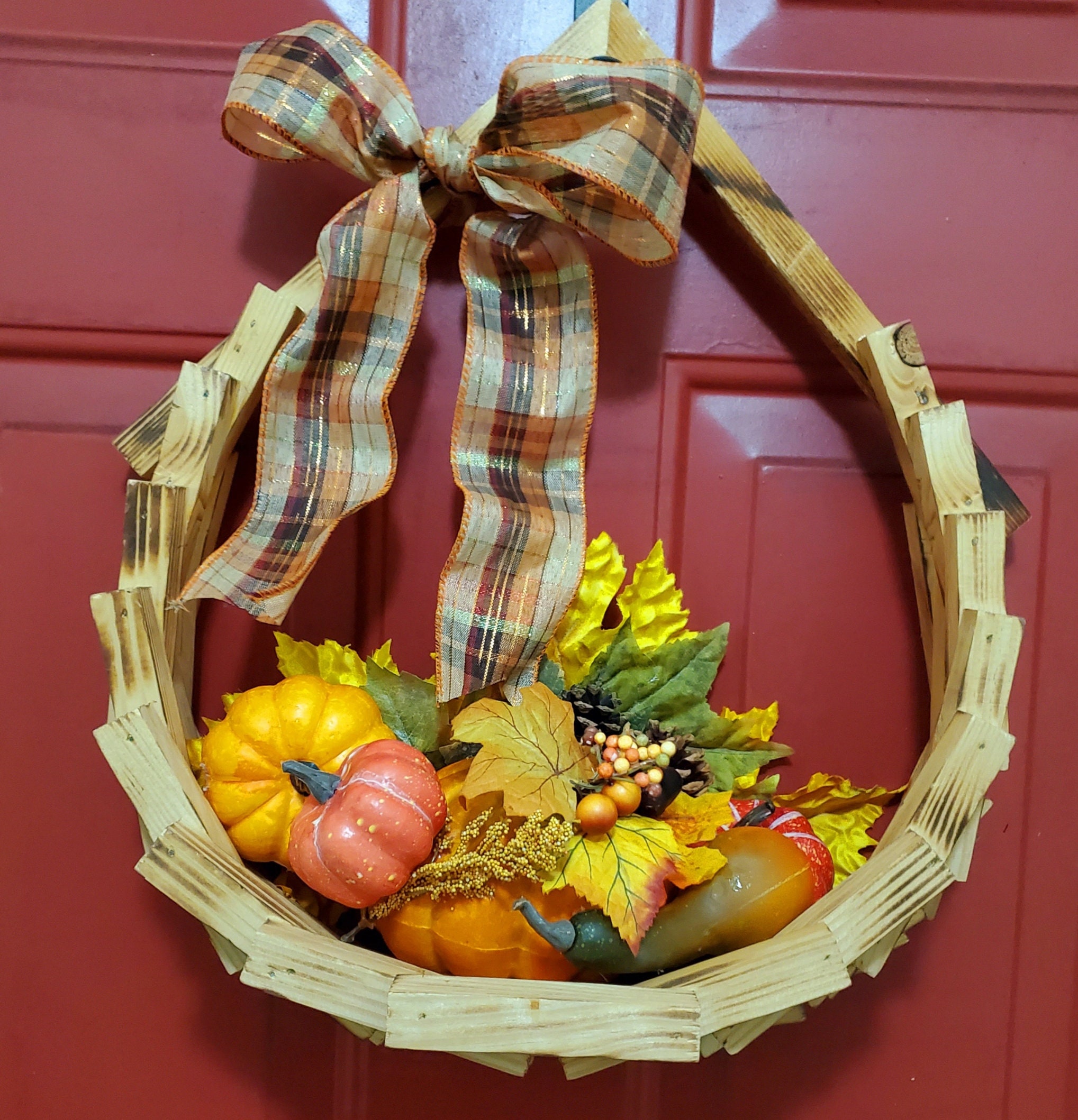 Wooden Door Basket With 3 Seasonal Decorations Etsy UK
