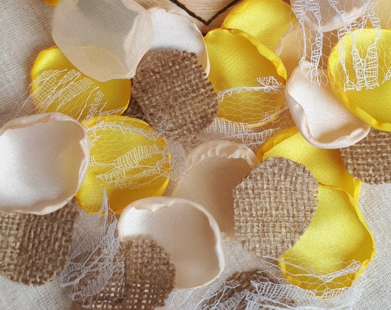 Burlap Lace Sunflower Yellow Transparent Tule Handmade Rose Petals Rustic Wedding Decor Summer Barn Wedding Table Decor